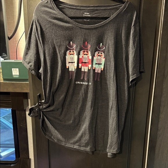 Old Navy Vintage  XXL Charcoal Nutcracker Graphic Tee - Picture 1 of 4